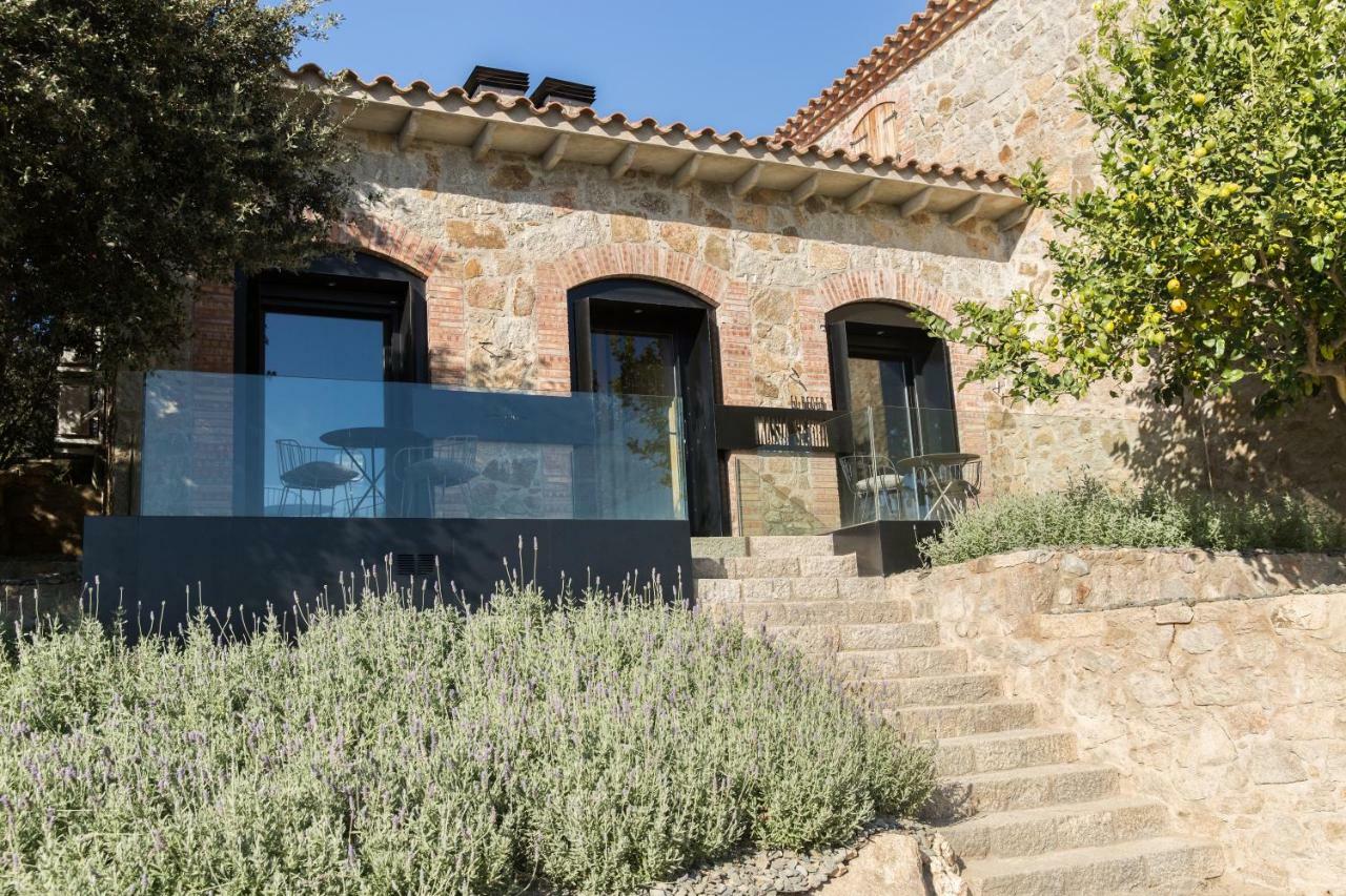El Recer De Masia Serra Cantallops Exterior foto